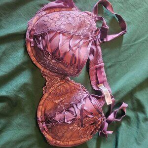 Mauve Laces Size 40D